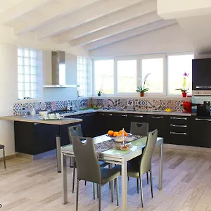 Cecilia Casa vacanze Montallegro